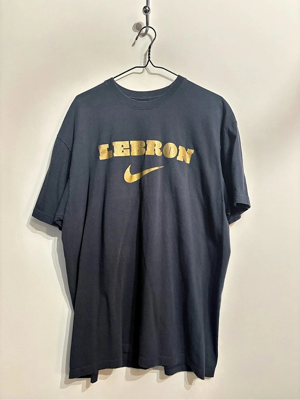 Vintage Streetwear Y2K Nike Lebron James NBA Swoosh Faded Black and Gold T-shirt